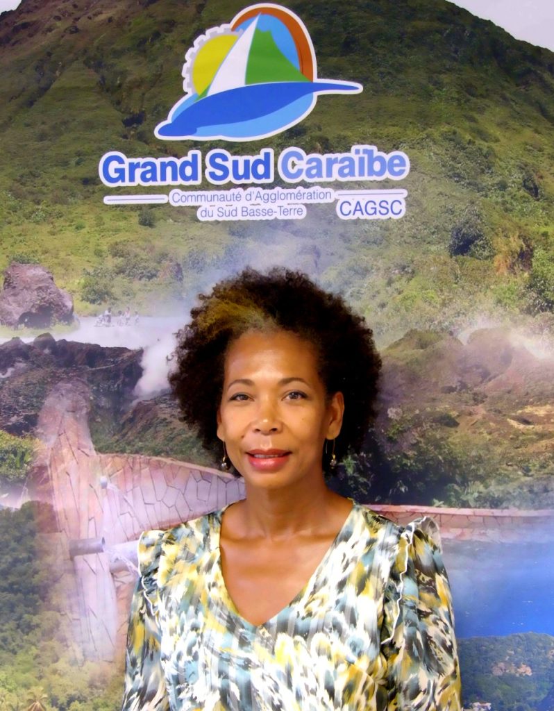 Mme Joëlle caravel