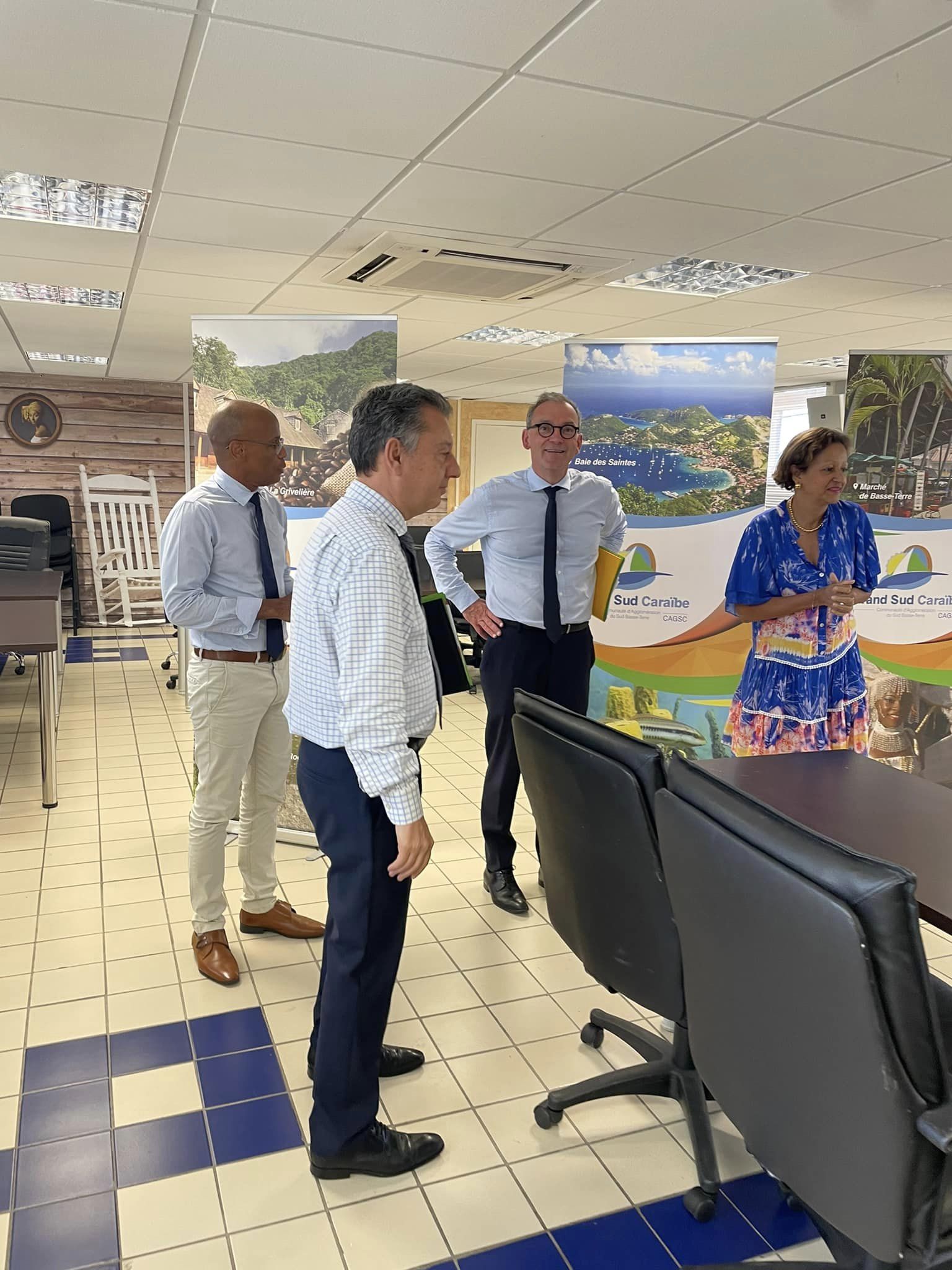 Accueil du Préfet de Guadeloupe Xavier LEFORT et du secrétaire général de préfecture Maurice TUBUL au Grand Sud Caraïbe, par le Président Thierry ABELLI et sa vice-présidente Marie-Luce PENCHARD